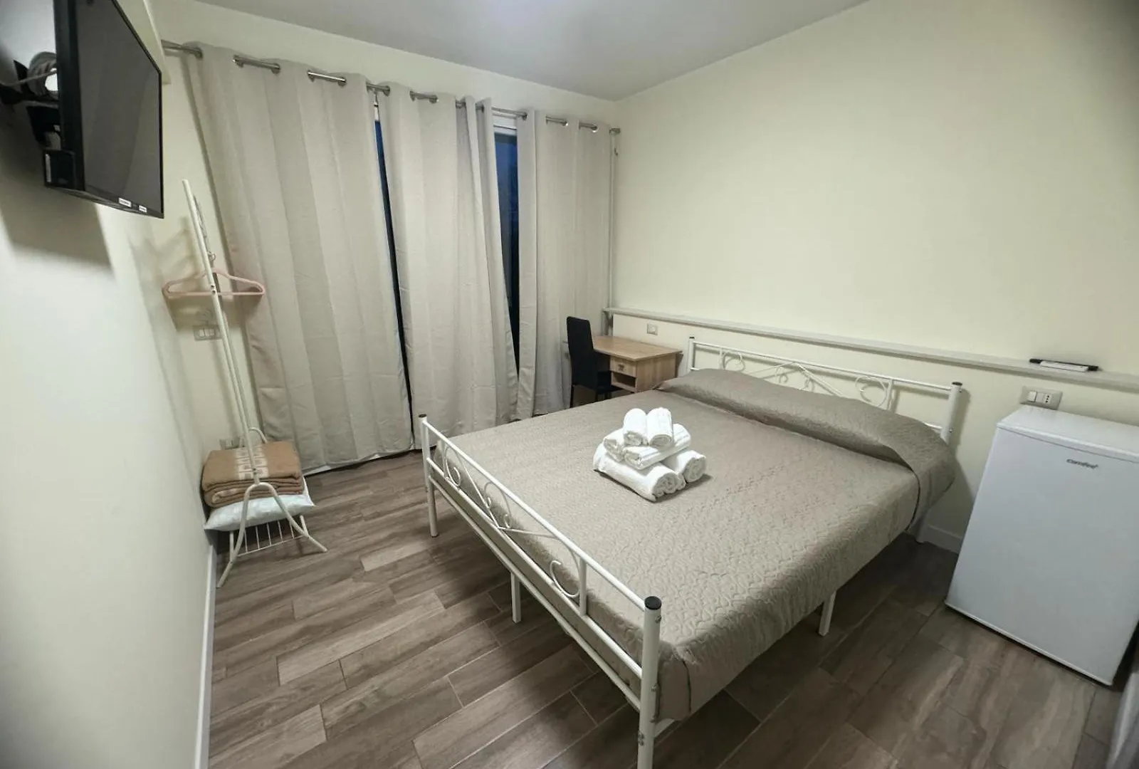 Park 20 Guest House Azzate